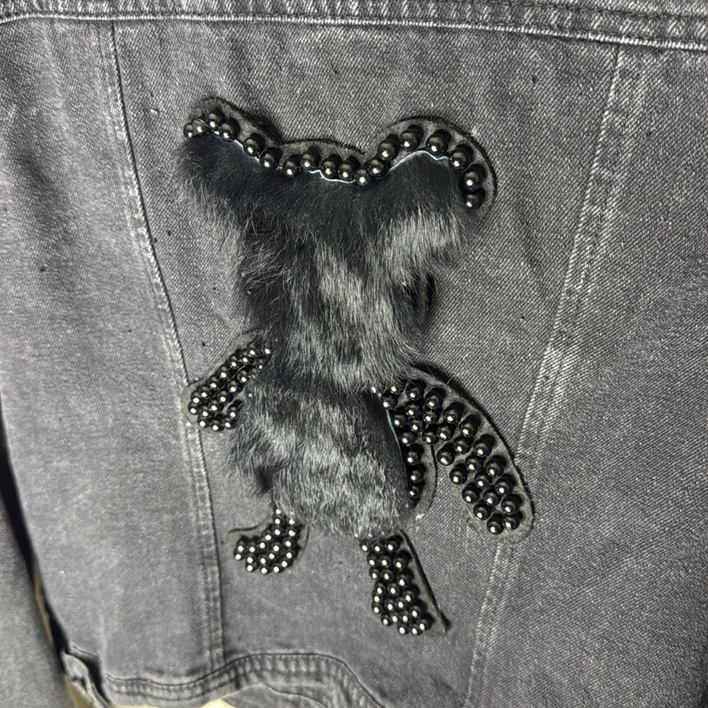 NOT AVAILABLE - Picture 6 of 7